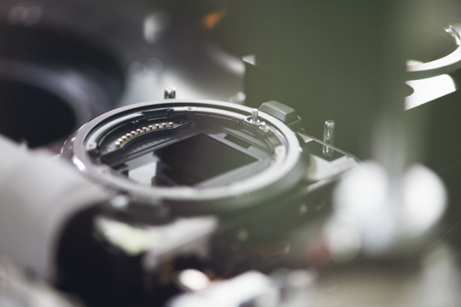 Airy’s pursuit of precise machining in optical lens equipment