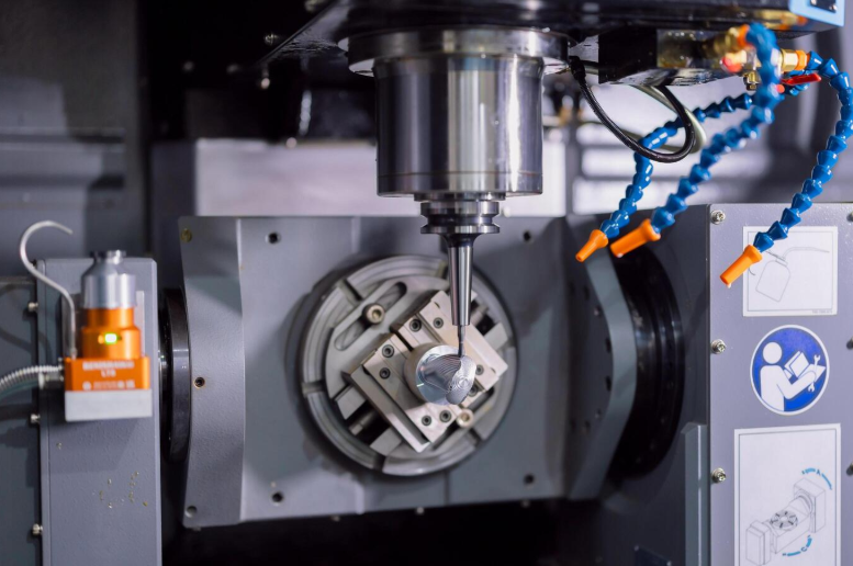 How to Choose Between CNC and Conventional Machining
