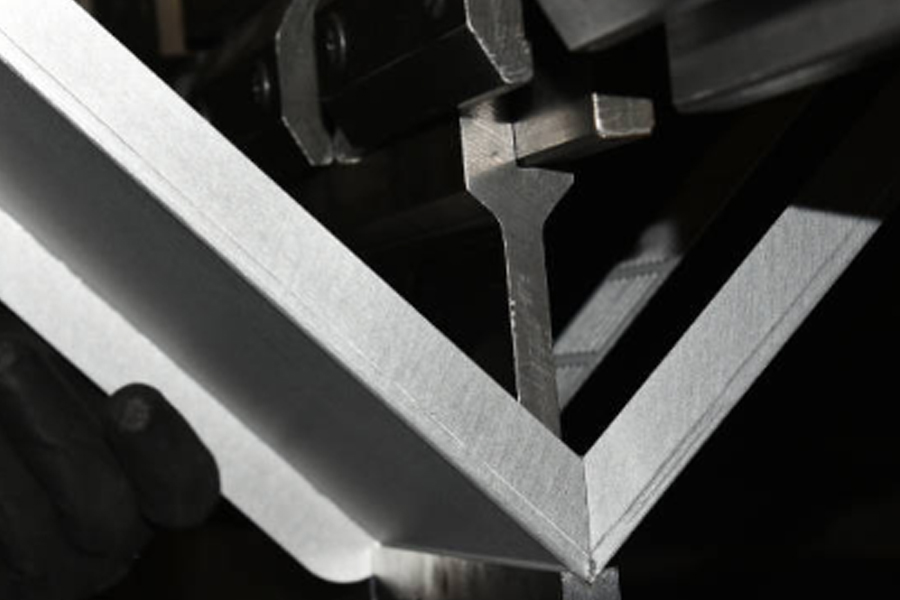 A Guide to CNC Sheet Metal Machining for Reducing Production Costs